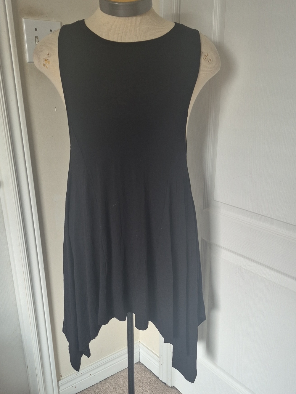 La Vie En Rose Black Sleeveless Asymmetric Beach Dress